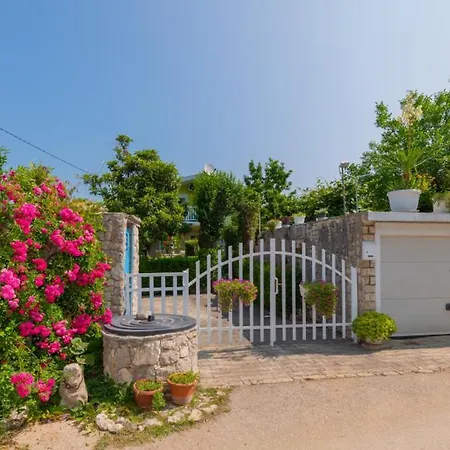 Beautiful Vrljika With Pool In Makarska Βίλα *